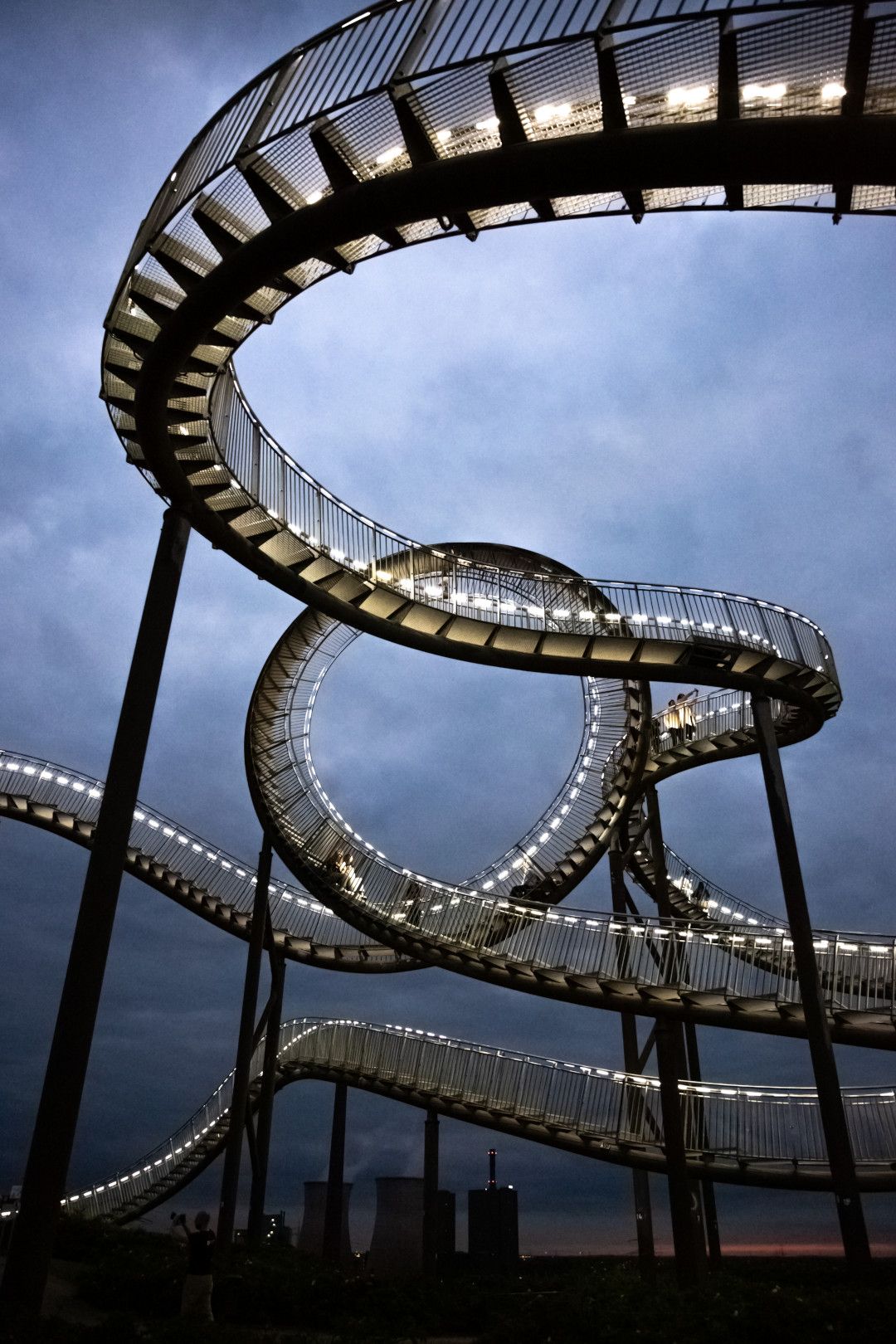 Tiger & Turtle in the evening