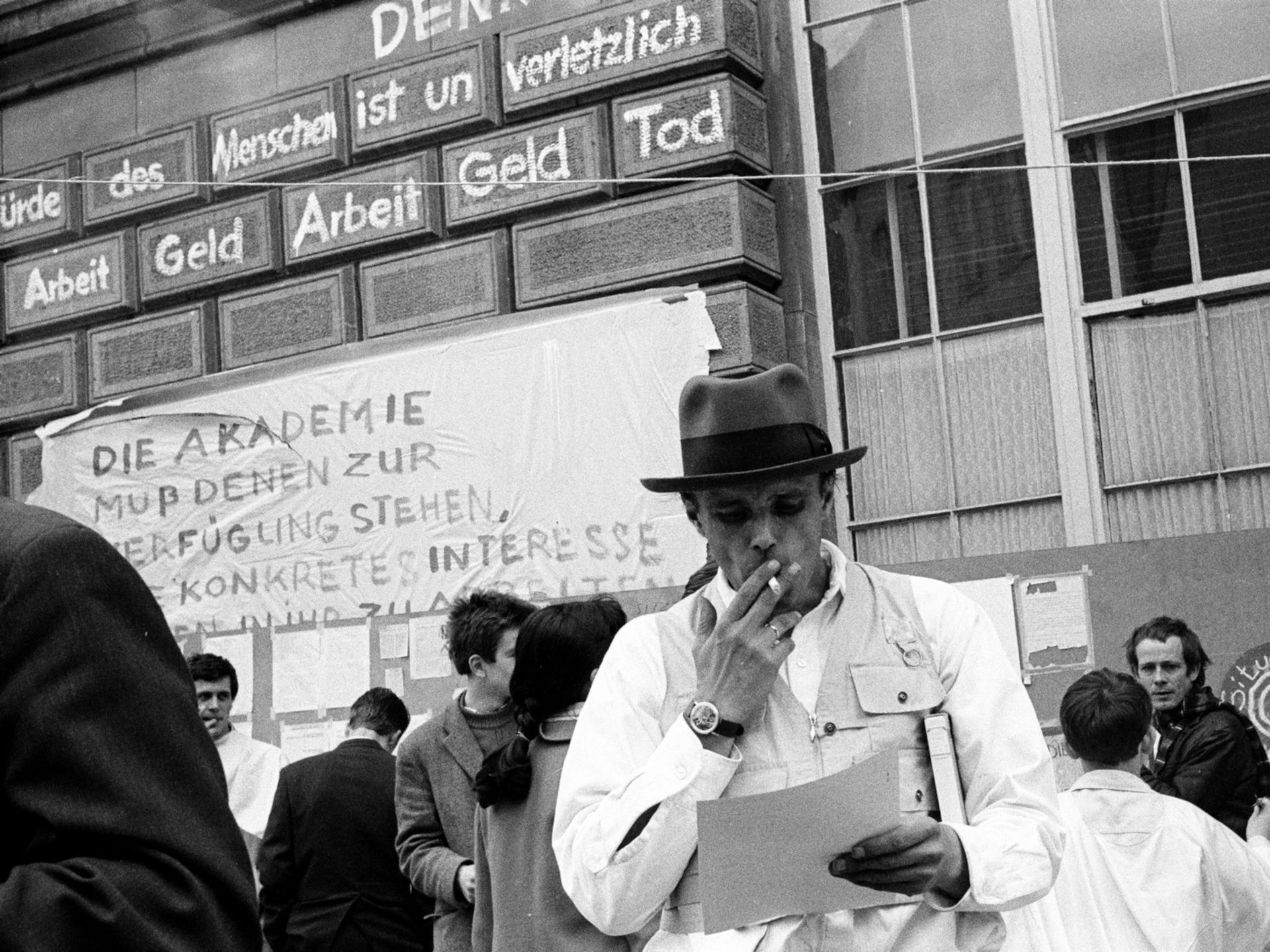 Katharina Sieverding, *Eigenbewegung*, 1967–1969, digital image projection (233 images), Joseph Beuys in front of the Academy