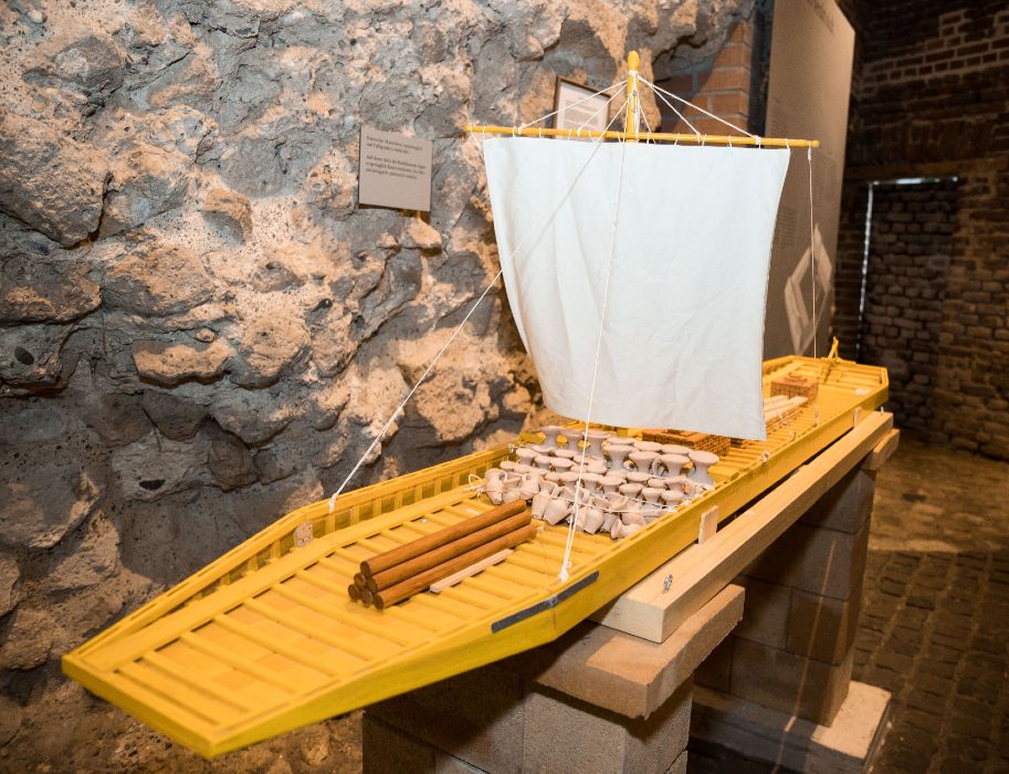 Navigation on the Rhine is one of the many topics covered in the permanent exhibition at Haus Bürgel