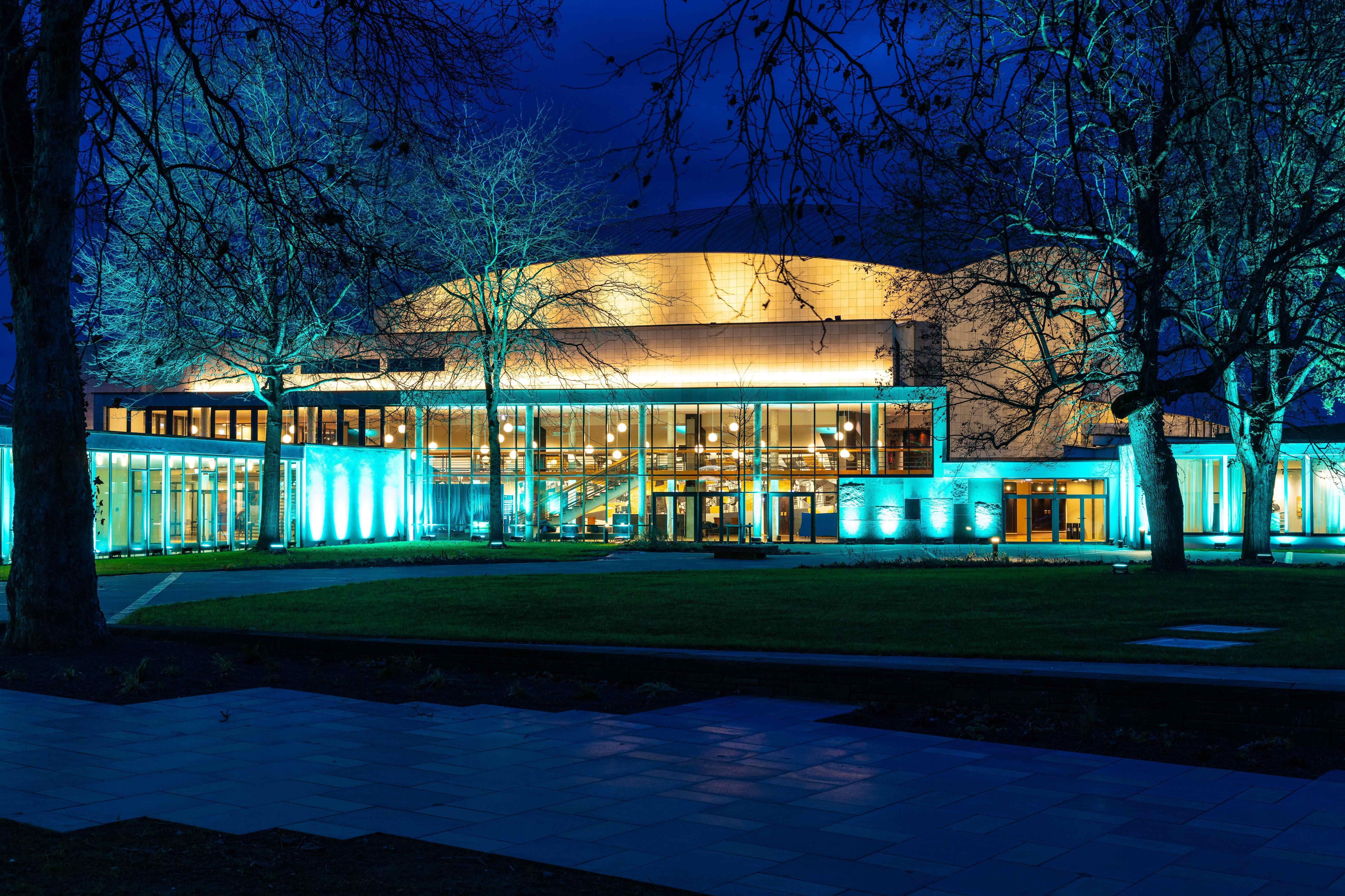 Beethovenhalle Bonn - Exterior view