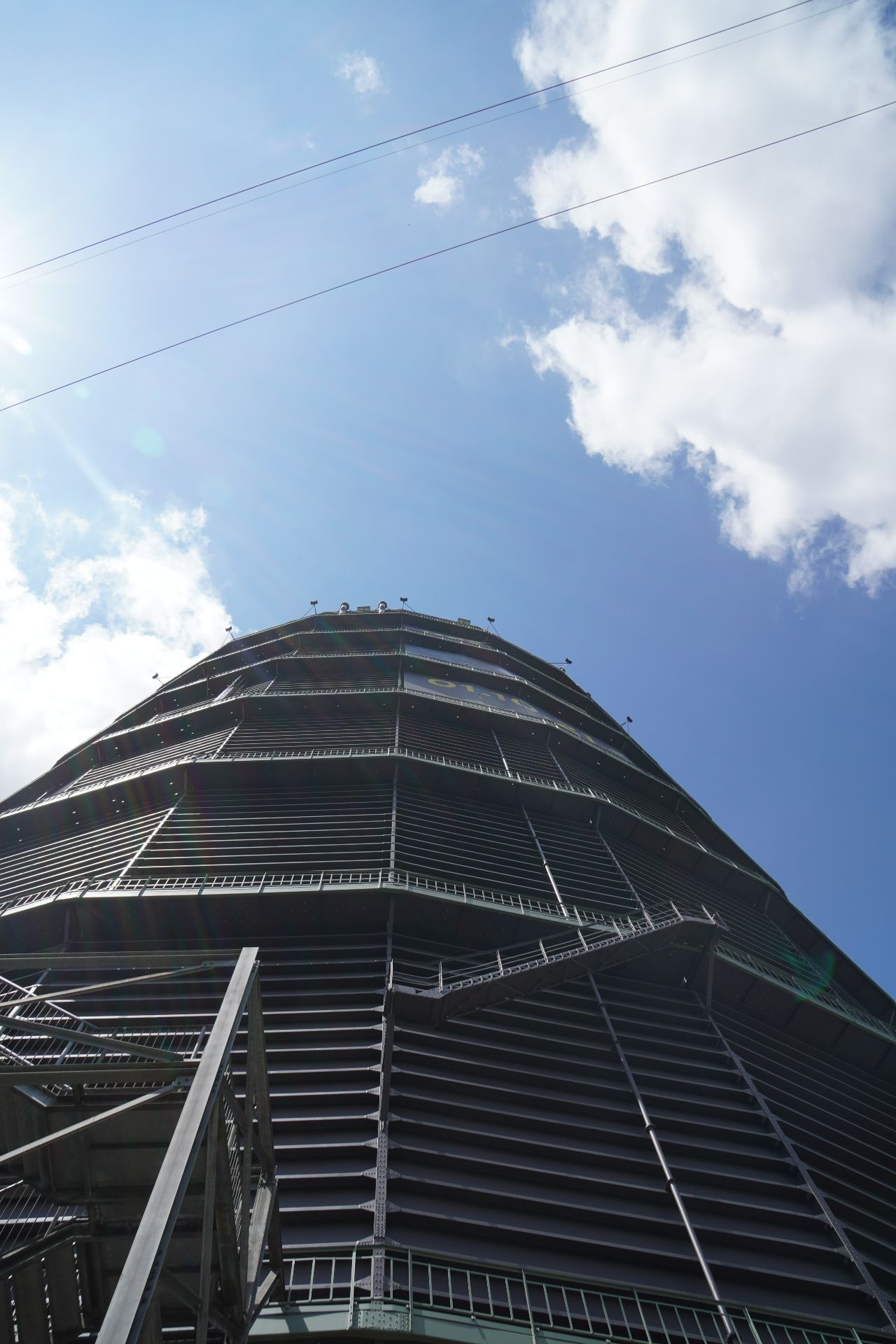 Image of the tall Gasometer in Oberhausen