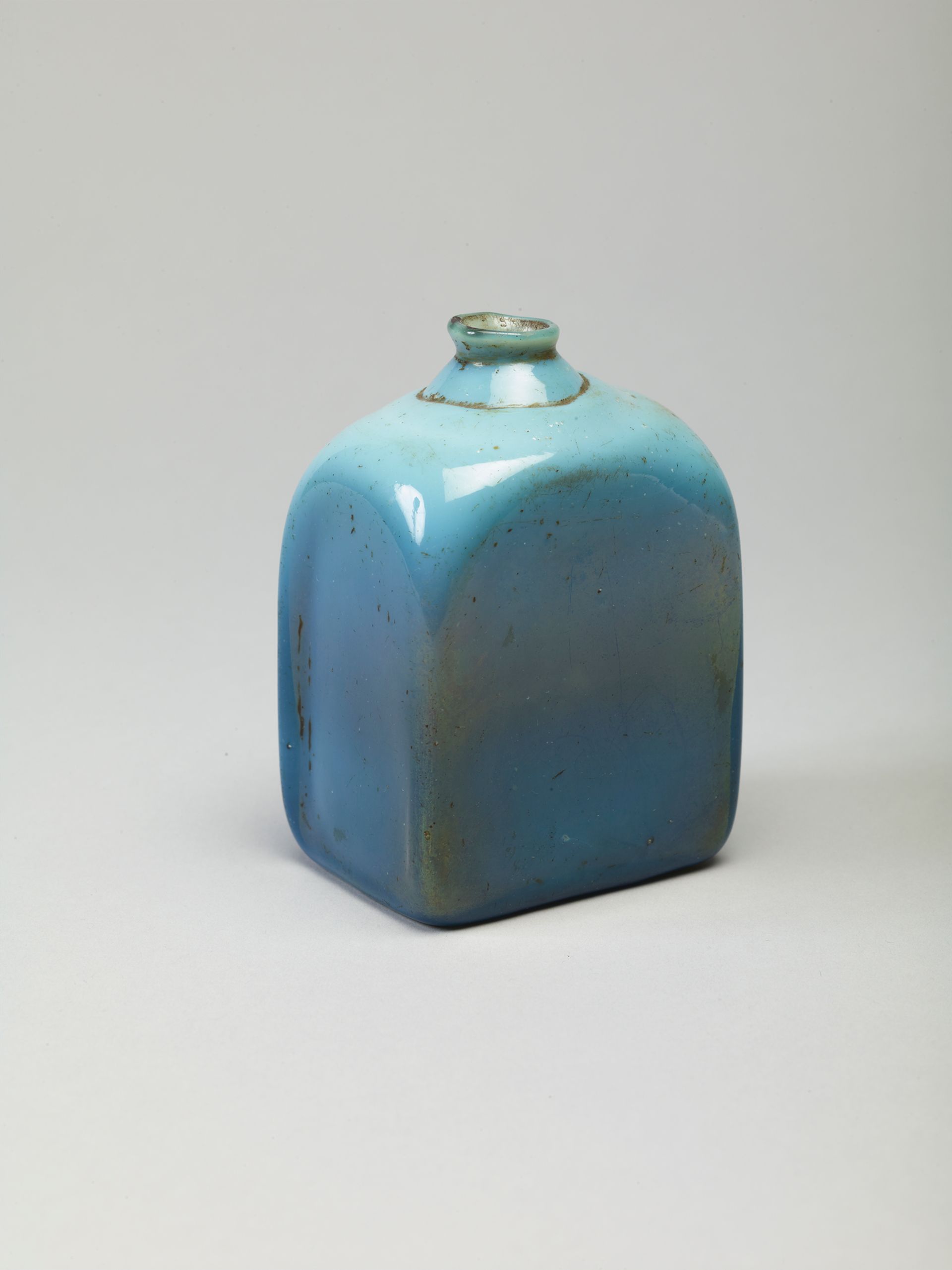 Bottle, 1st half 17th century, Iran, glass, 12.8 x 8.84 x 6.67 cm