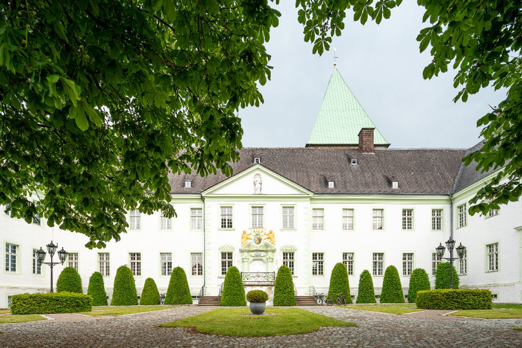 The baroque style of the former convent building is unmistakable