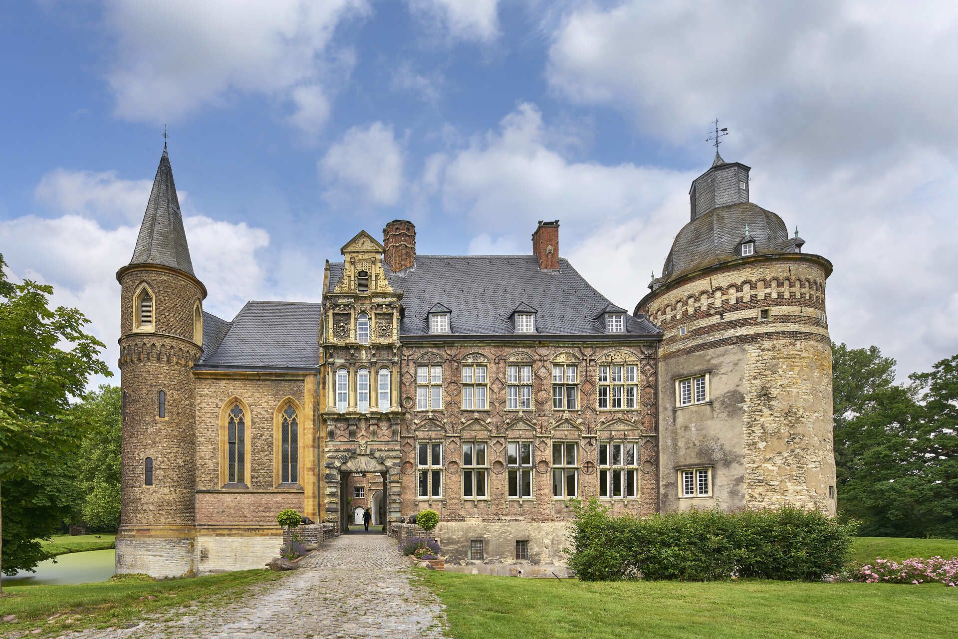 Haus Assen is one of the most ornate castles of the Lippe Renaissance.