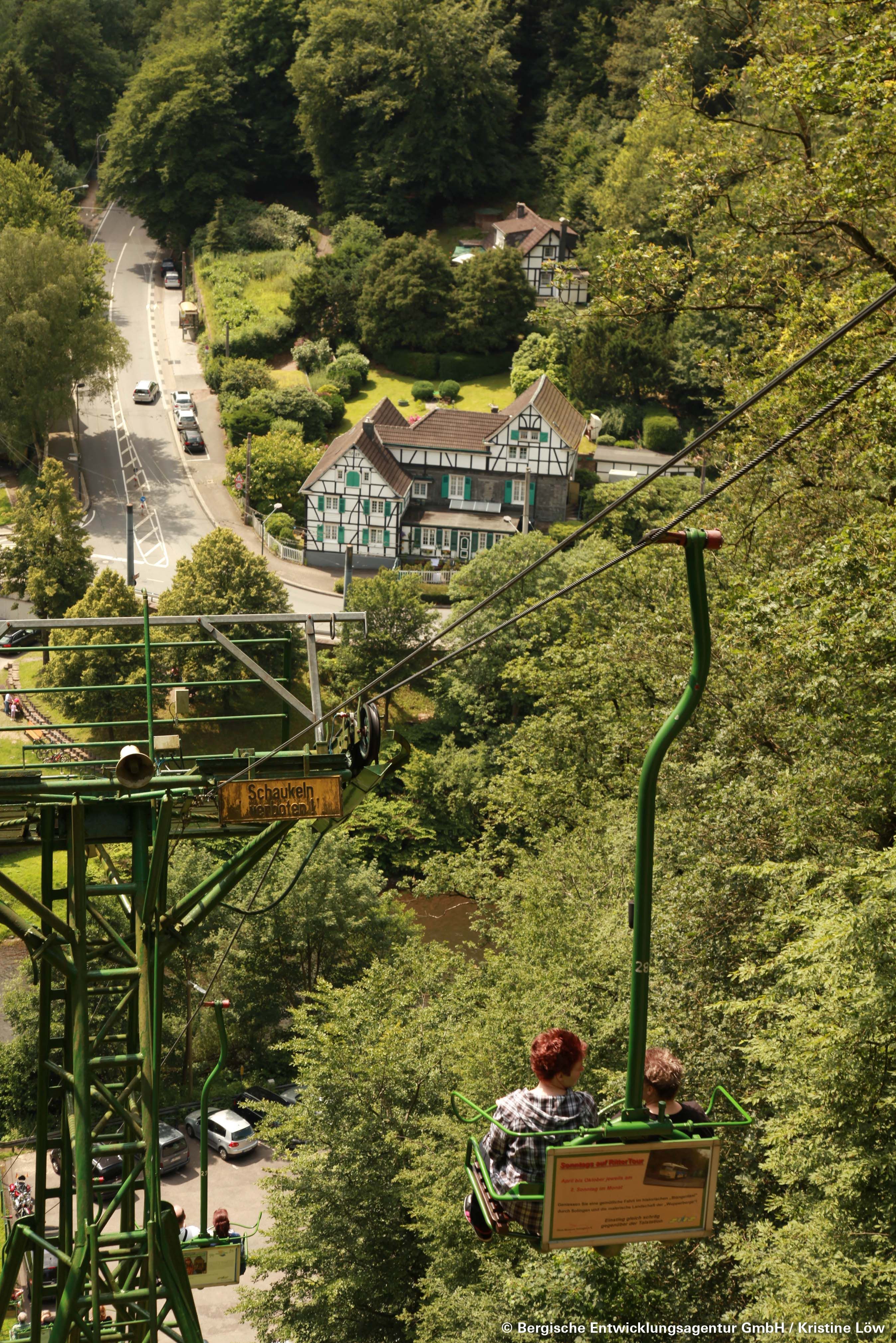 With the oldest double chairlift in Germany, travelers can travel from the district of Unterburg to Oberburg and back