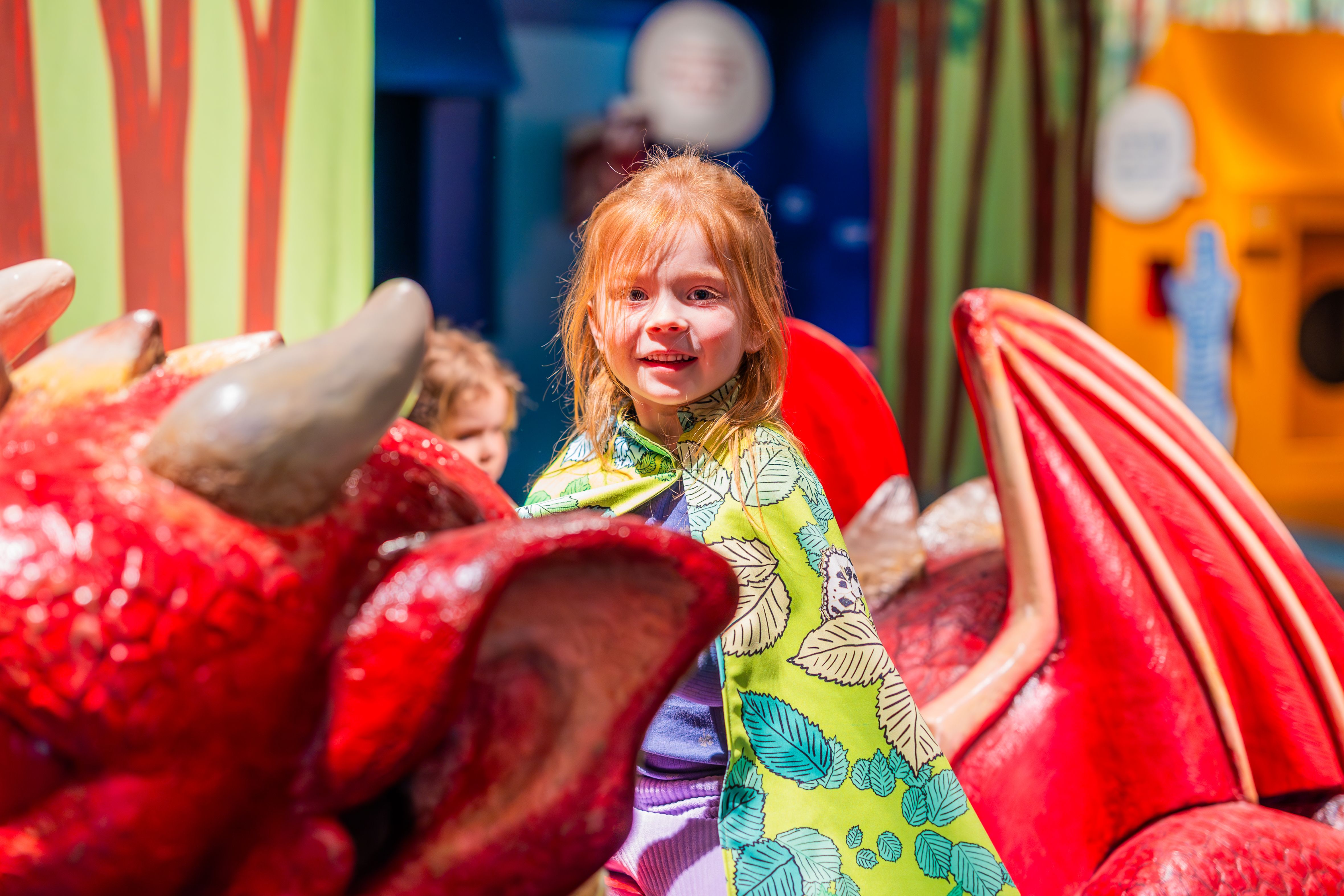 The exhibition ‘Dragon and Magic Sword’ offers numerous interactive stations that teach children about the world of blades in a playful way.