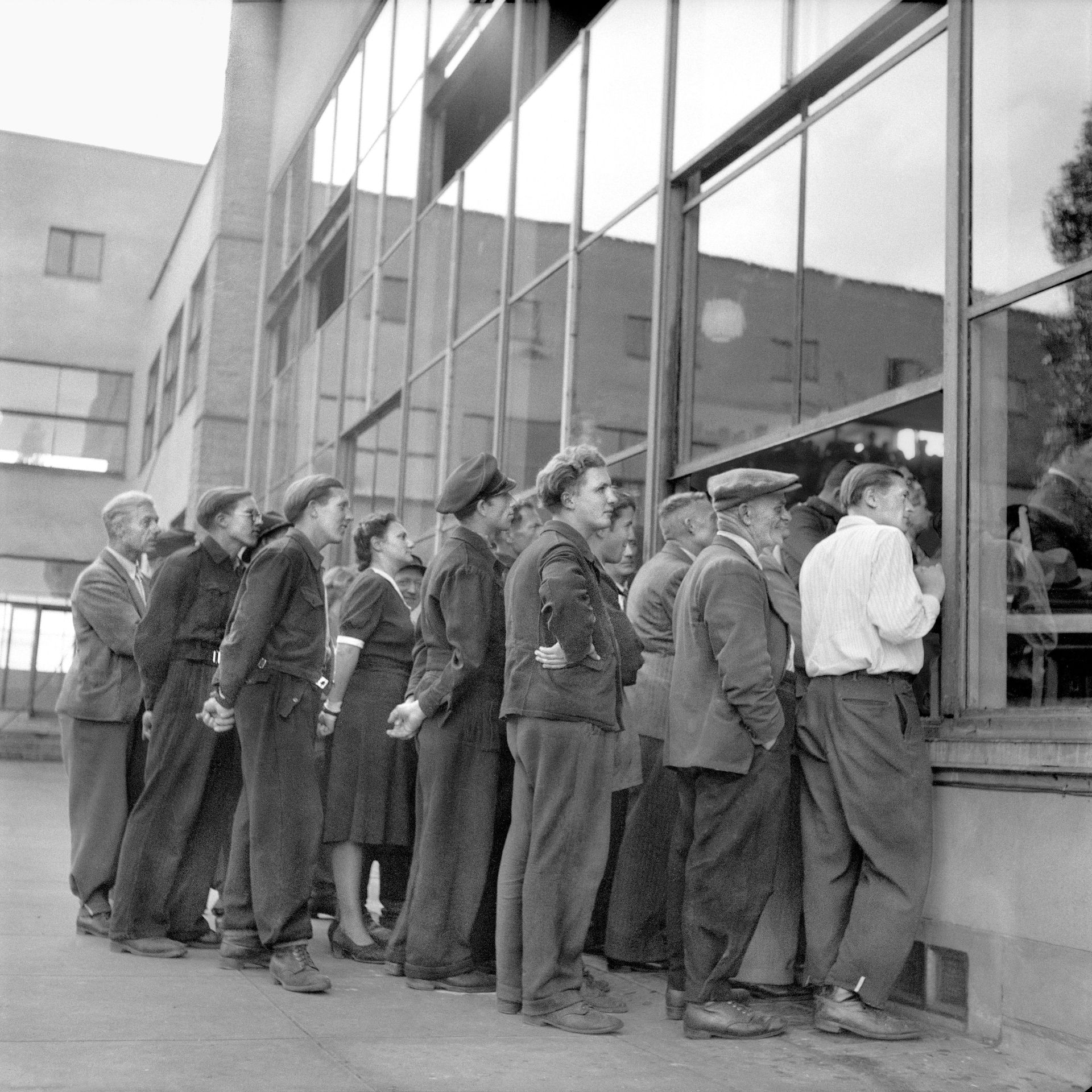 Great public interest at the constituent meeting of the Parliamentary Council on September 1, 1948, Photo: Erna Wagner-Hehmke