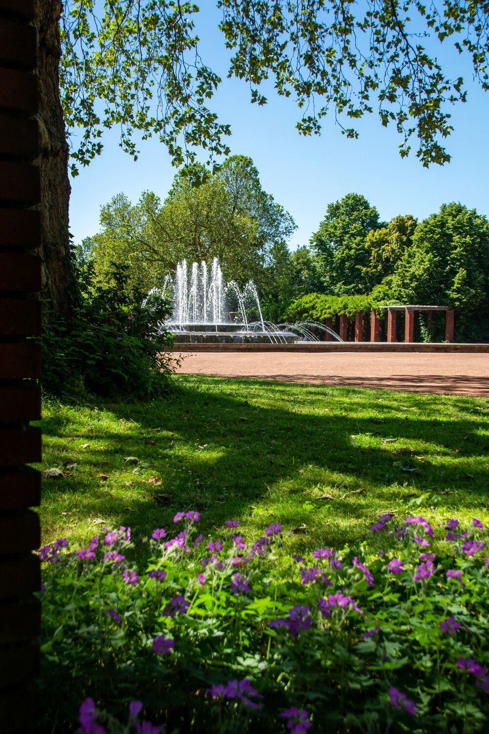 The fountain square is the heart of the Nordpark Düsseldorf