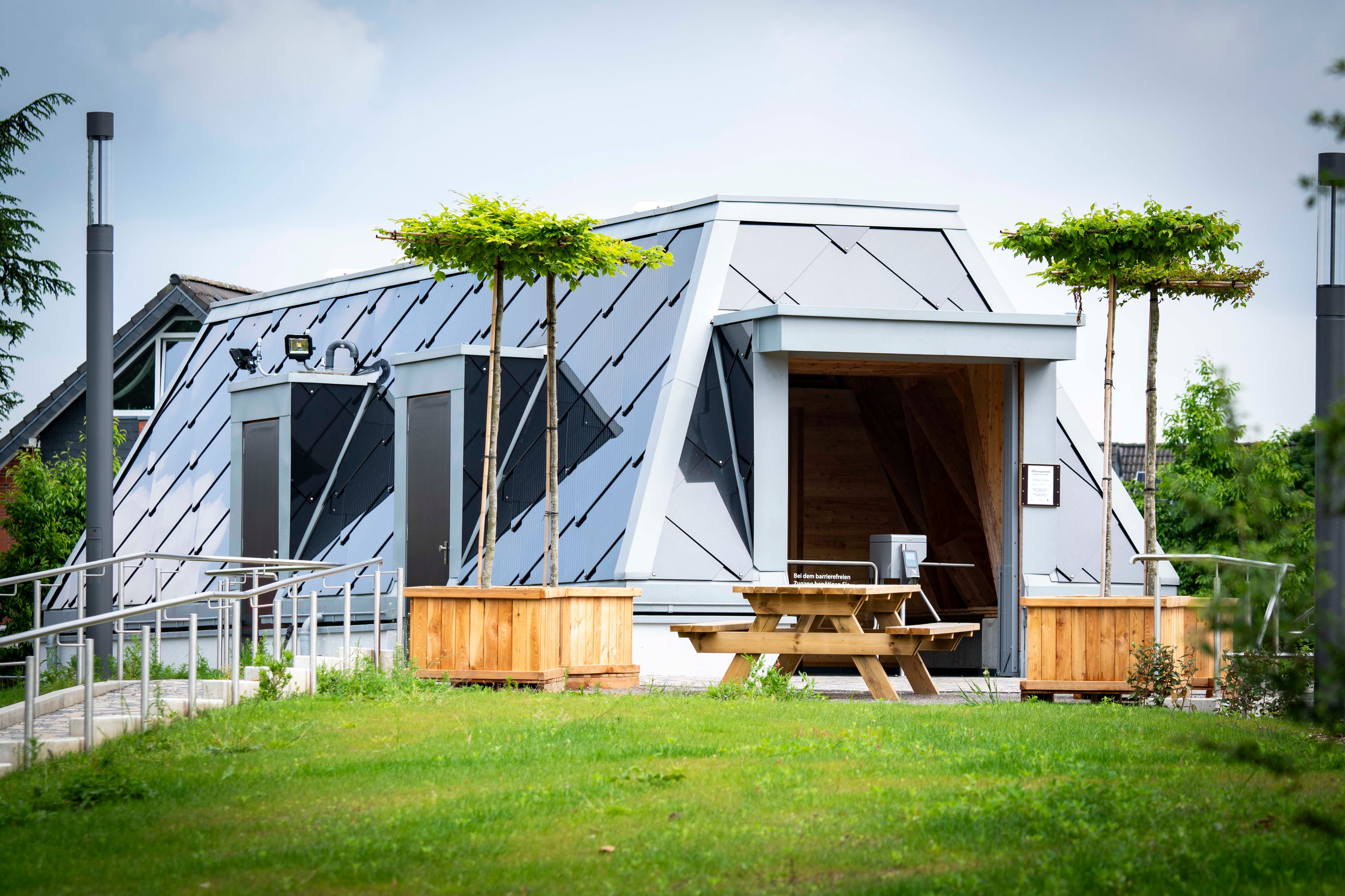 Inhalatorium in the brine garden