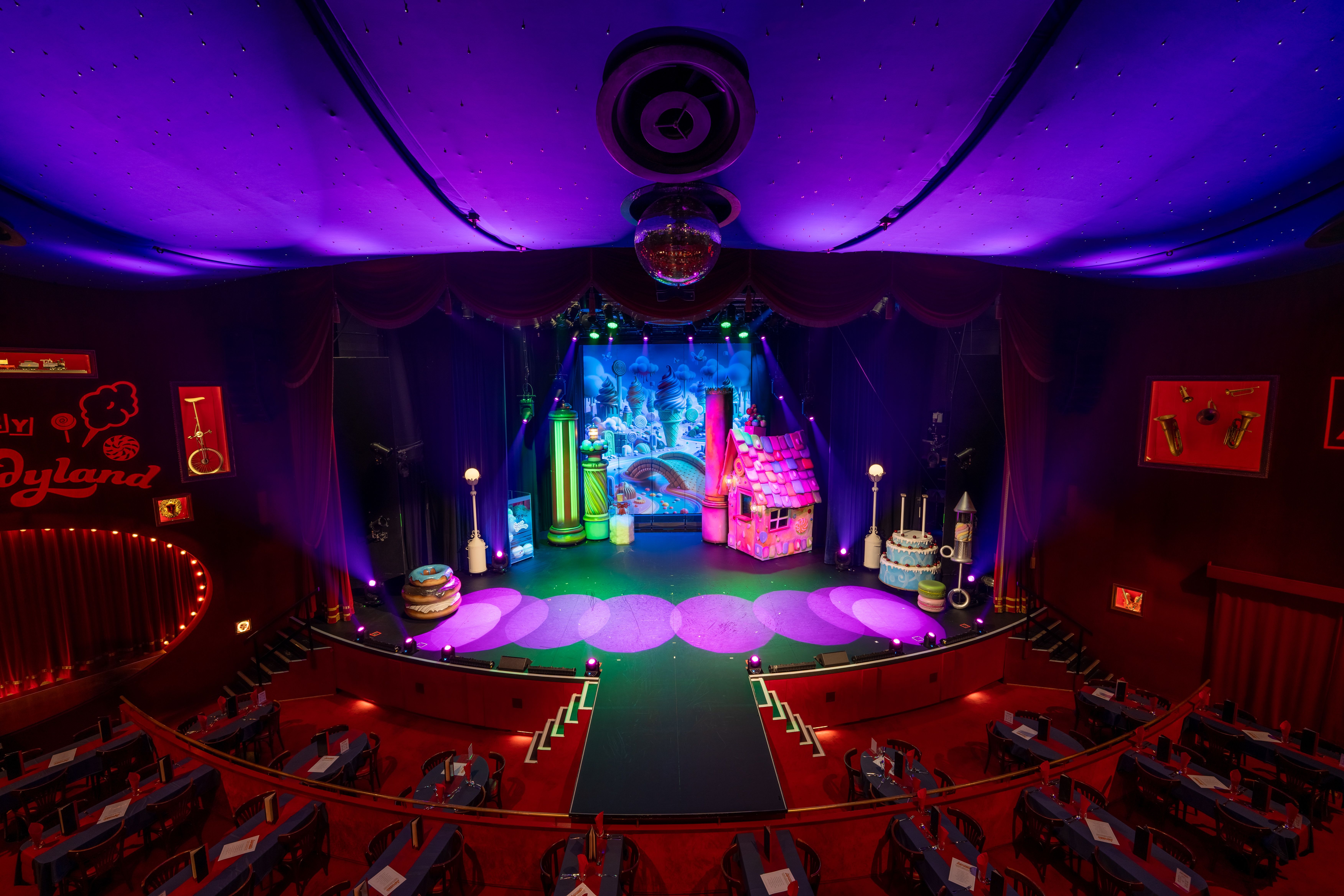 Apollo Varieté stage