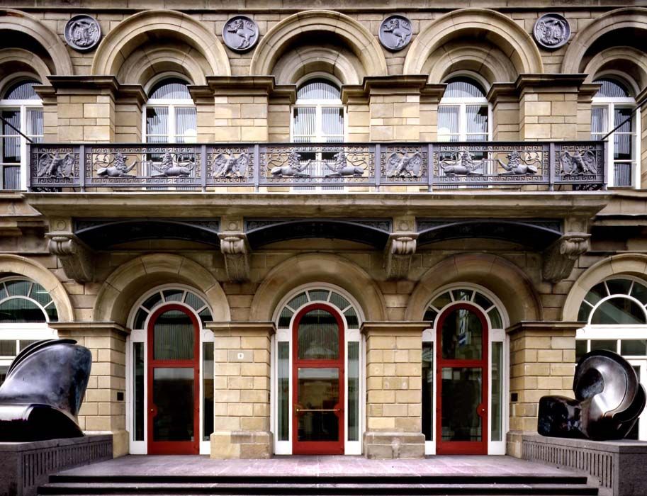 To Page Von der Heydt Museum