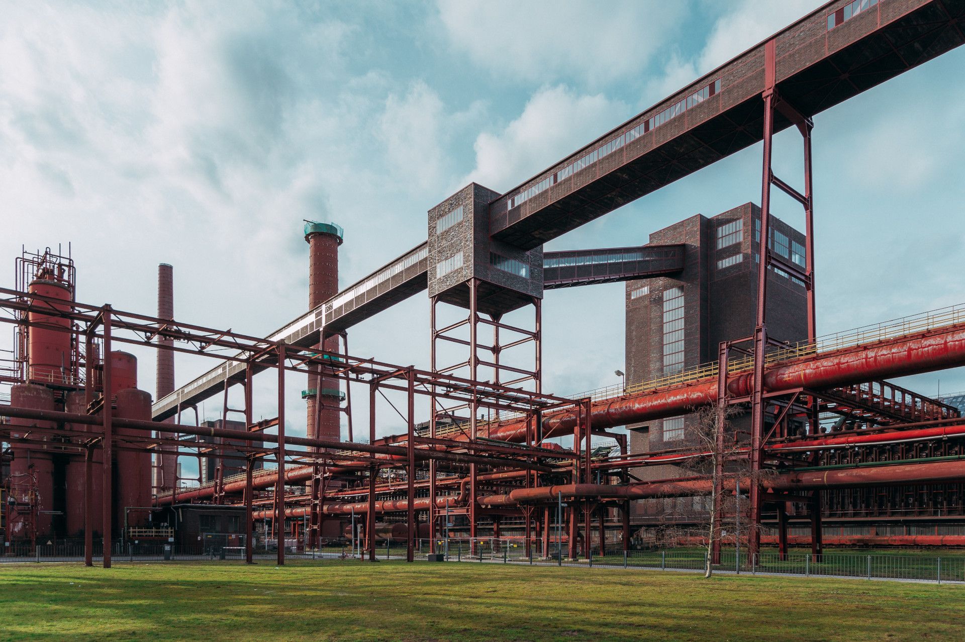 Leitungen und Rohre auf Zeche Zollverein 
