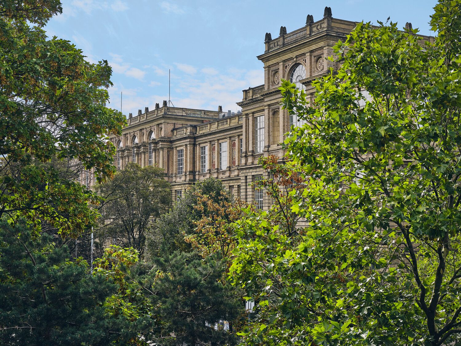 To Page Kunstakademie