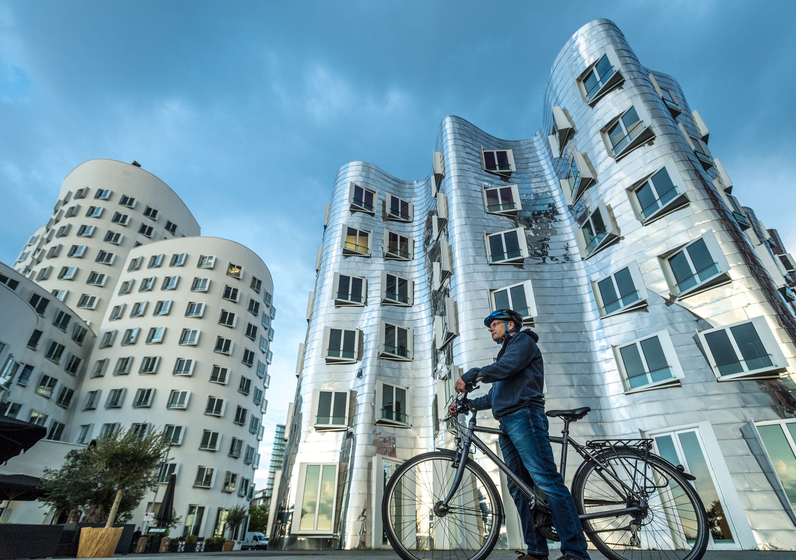 Rhine Cycle Route in Düsseldorf