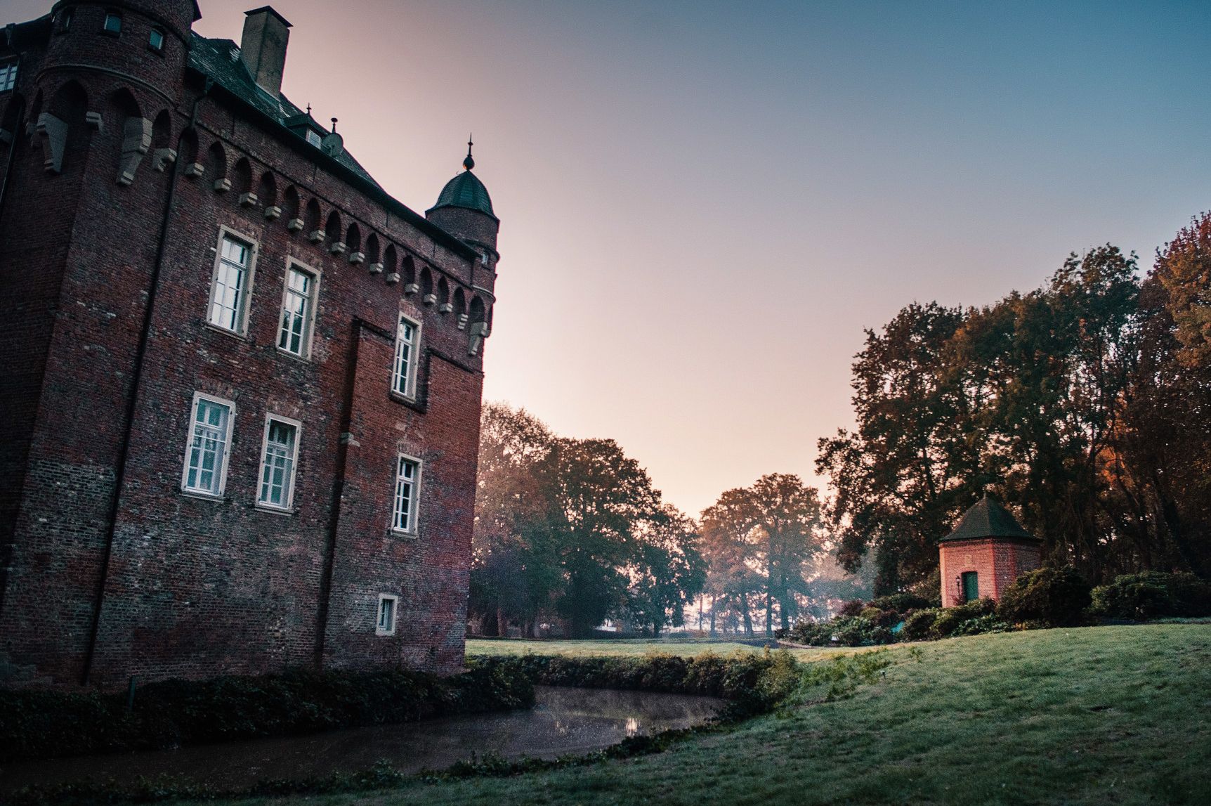 Loersfeld Castle, morning mood