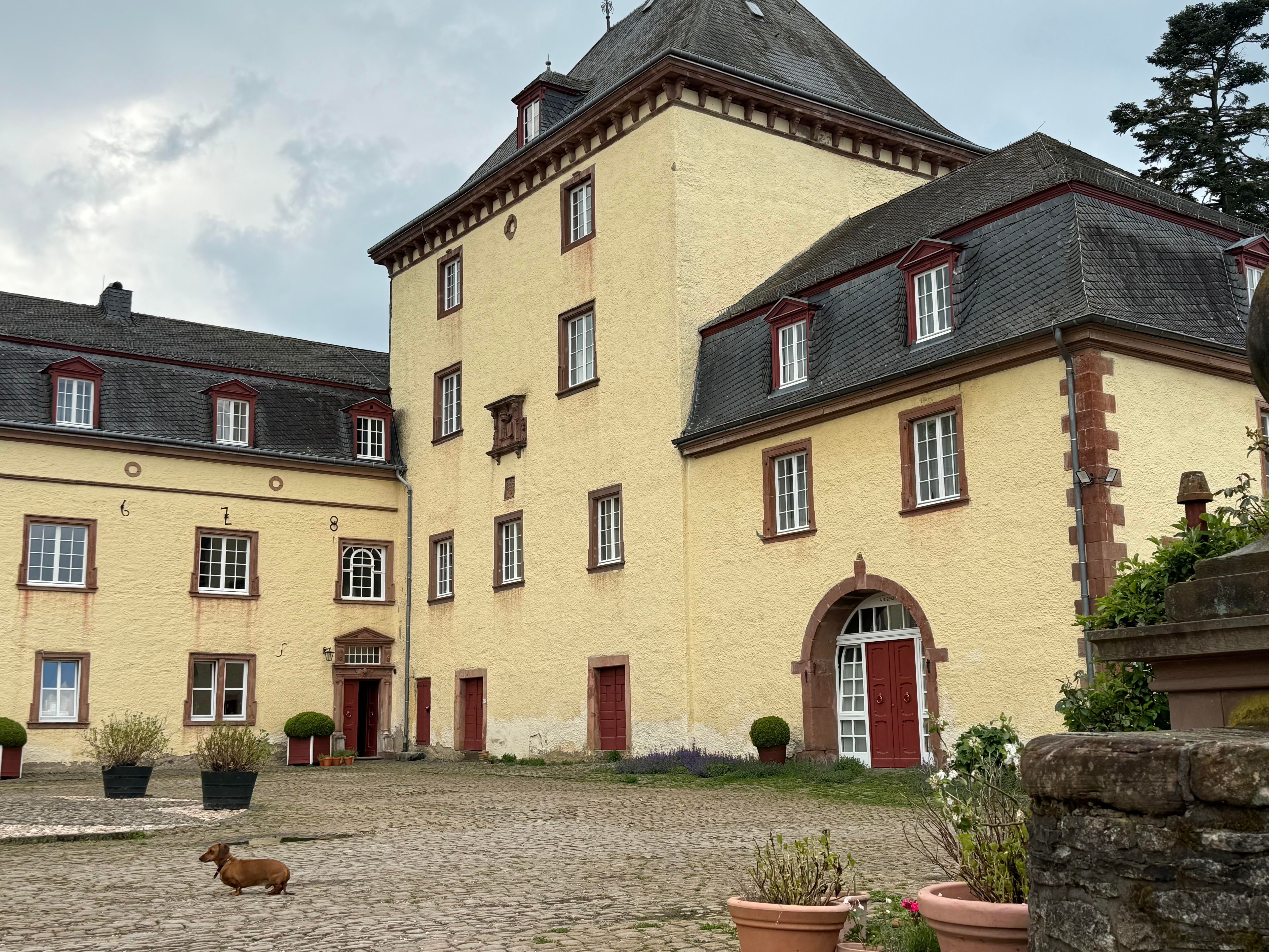 View of Schmidtheim Castle