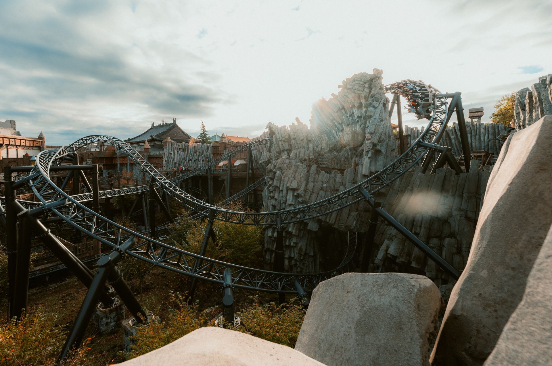 Phantasialand Brühl: Taron Roller Coaster Looping