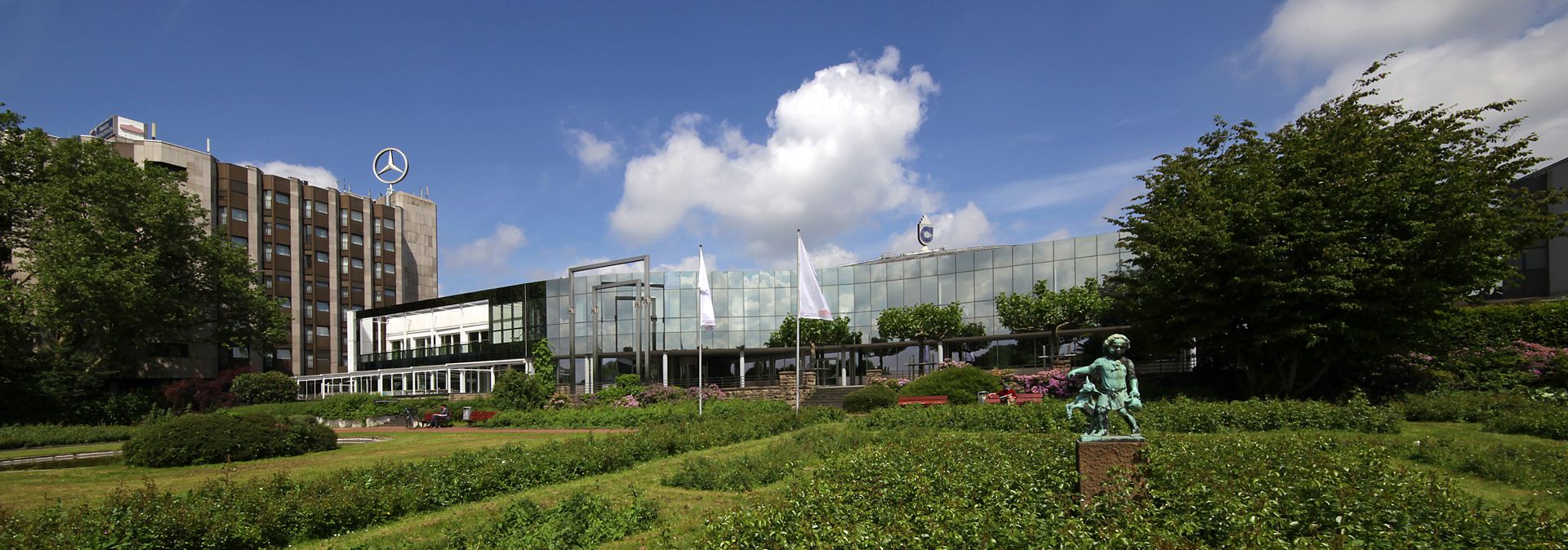 Exterior view of congress center and hotel