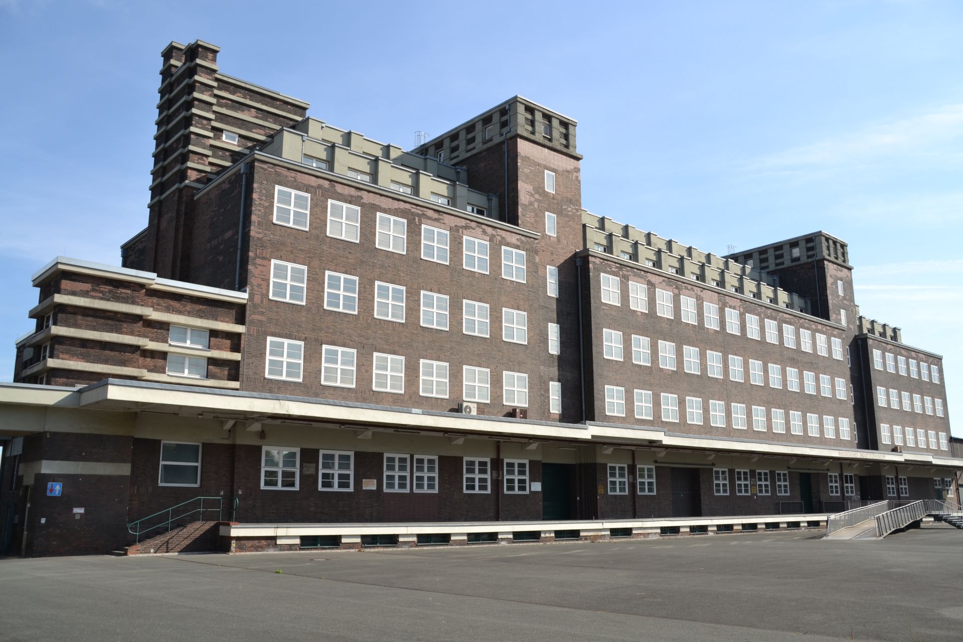 To Page LVR Industrial Museum Peter Behrens Building