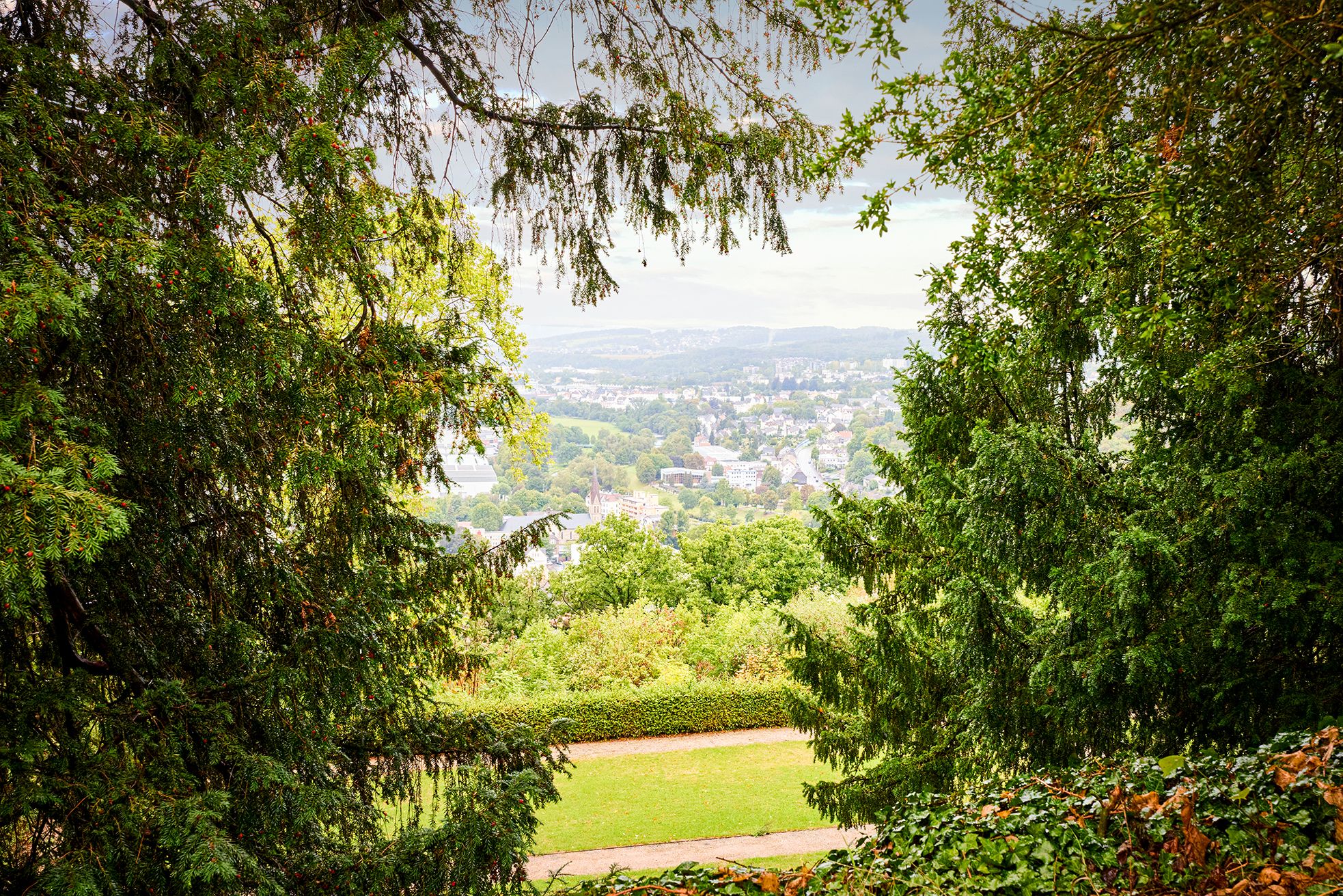 Count Moritz Casimir I of Bentheim-Tecklenburg had the baroque gardens designed in 1730 based on the model of French baroque gardens