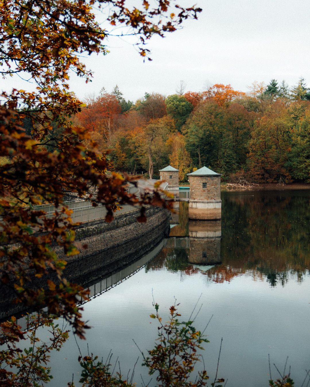 View of the Neyetalsperre dam wall