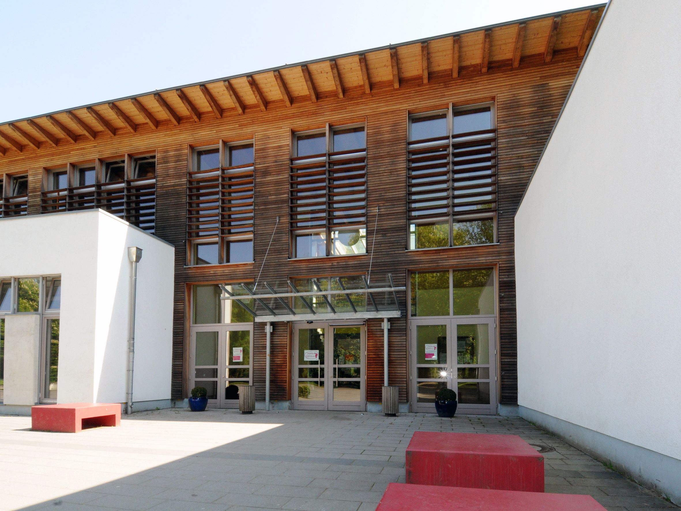 To Page Youth education center: Jugendhaus St. Altfrid