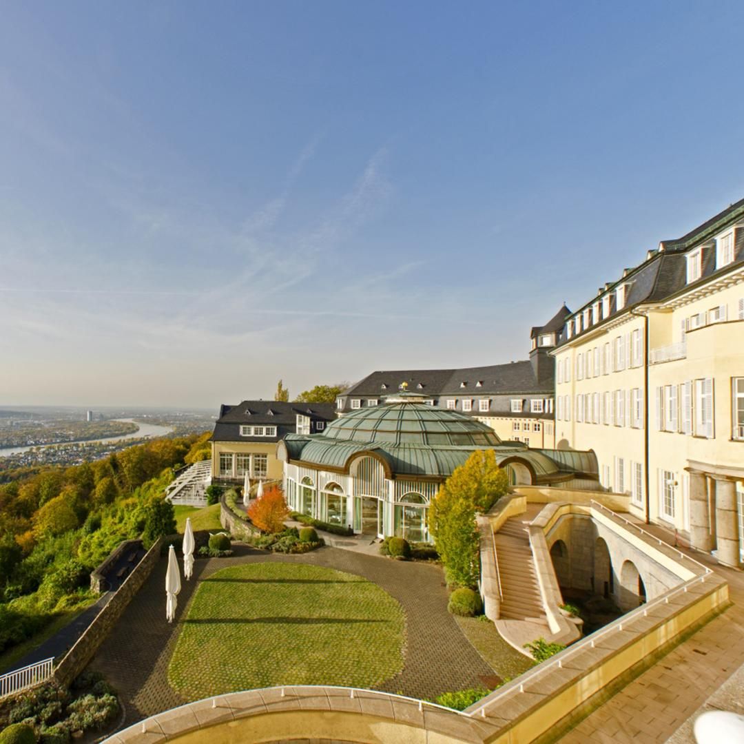 To Page Steigenberger Grandhotel Petersberg