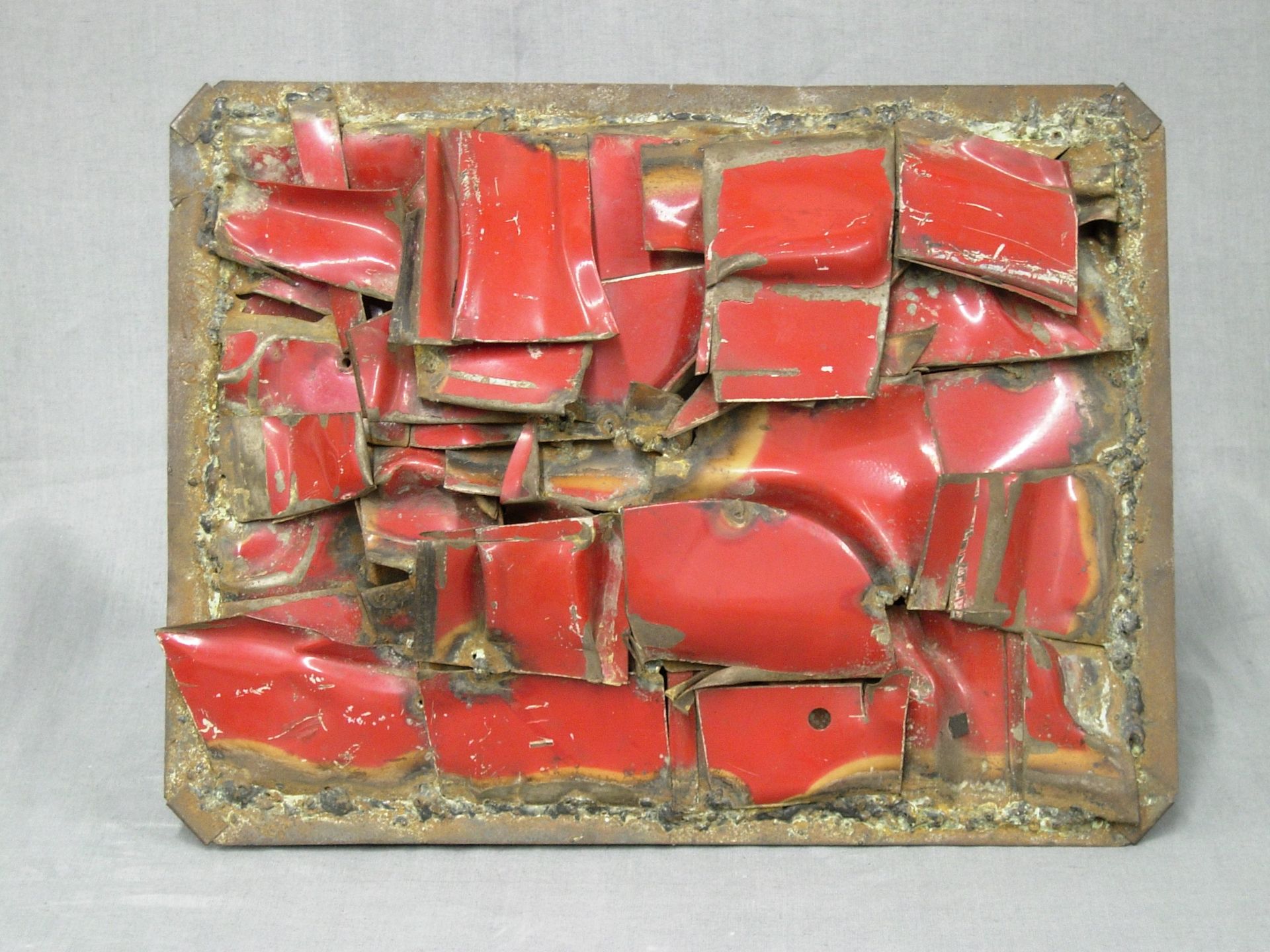 To Page Waste. An exhibition about the global routes of waste