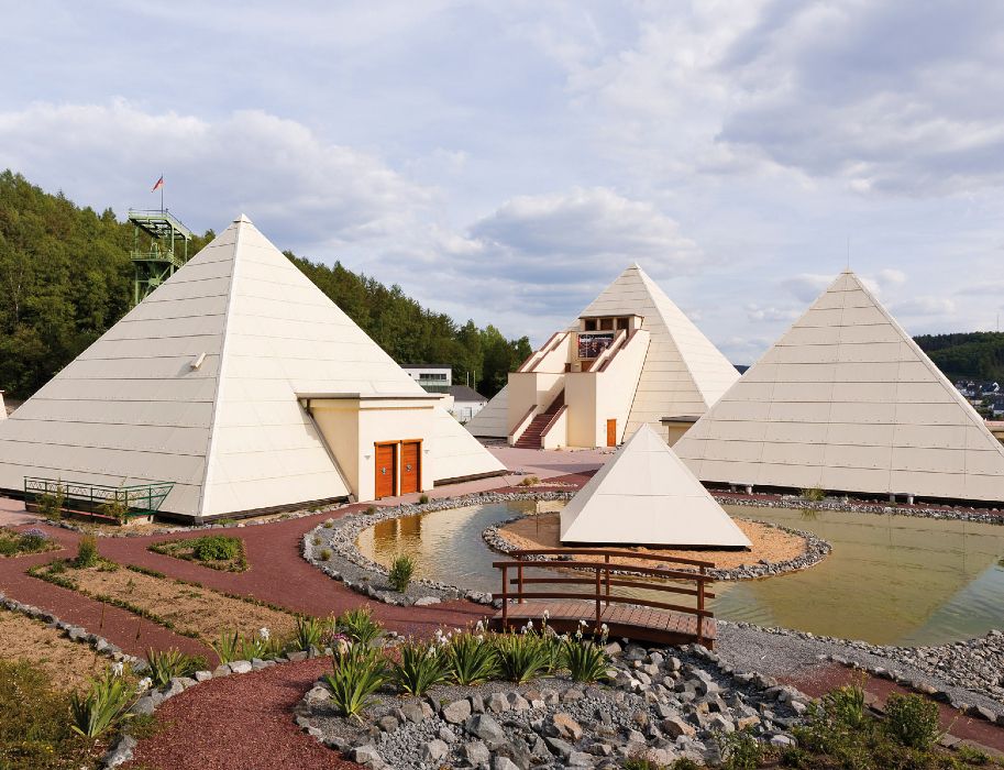 To Page Galileo Park