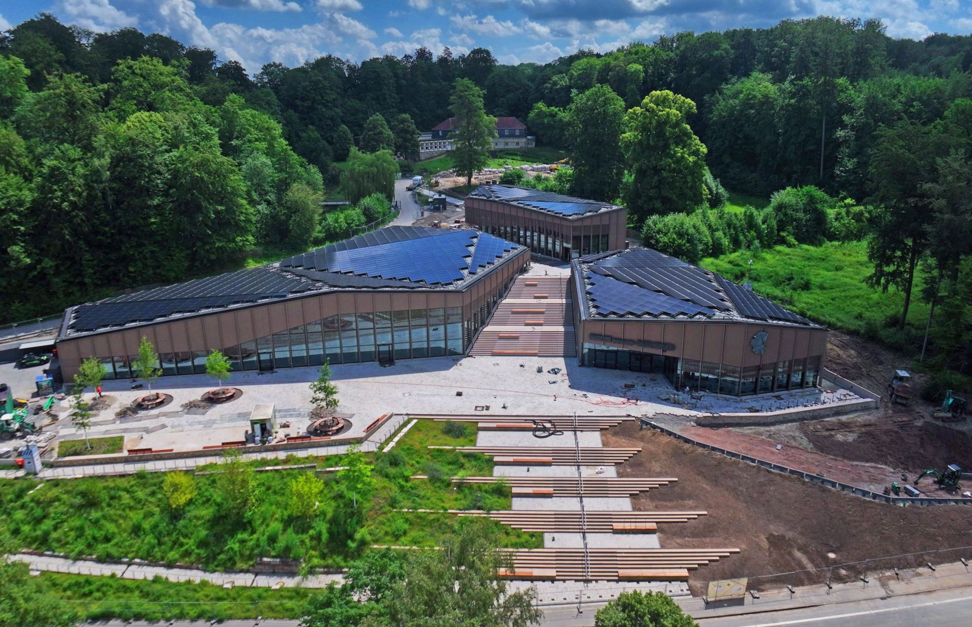 Aerial view of the new entrance and exhibition building at the LWL Museum in Hellerlecht