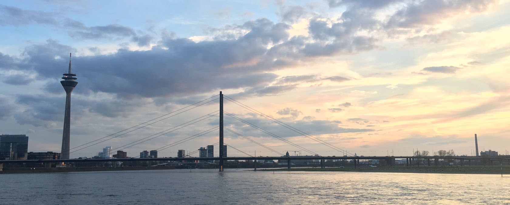 Düsseldorf Rheinpanorama, © Tourismus NRW e.V.