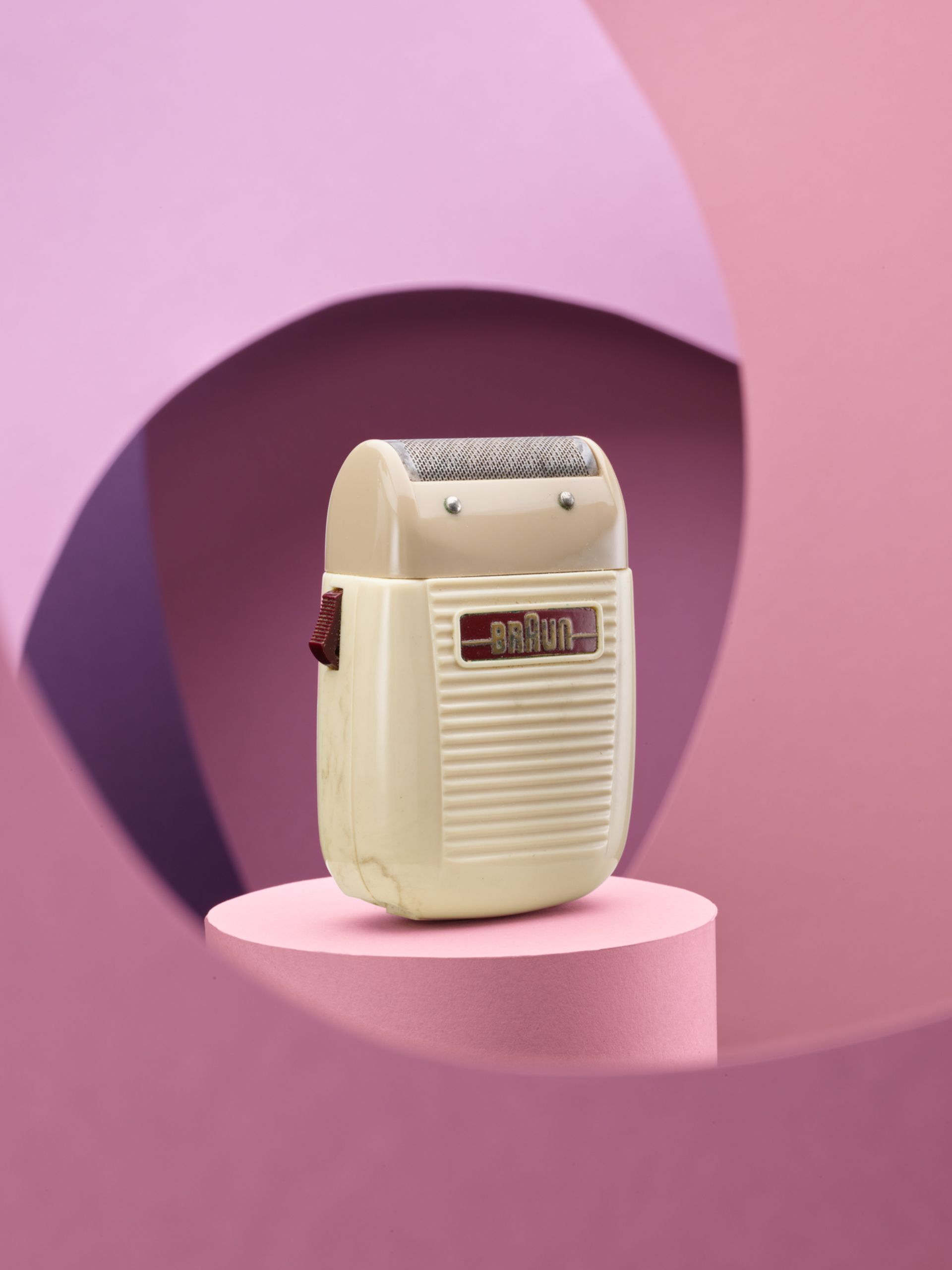 To Page Behind Beauty