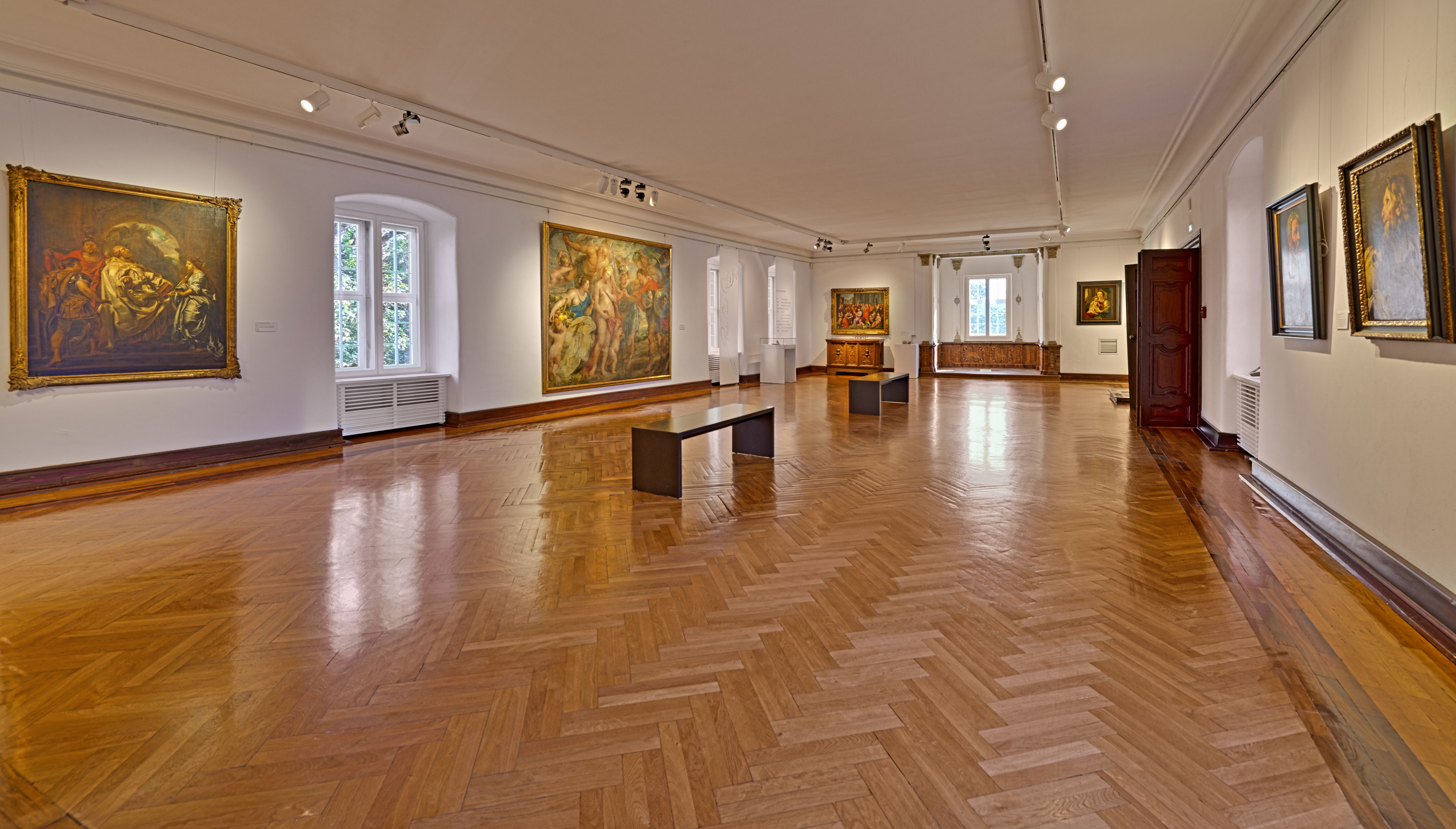 A room in the Siegerland Museum in Siegen Upper Castle invites you to discover regional history.