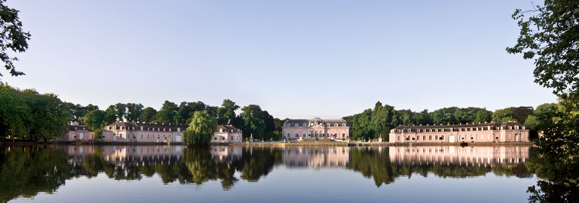 To Page Schloss Benrath in Düsseldorf