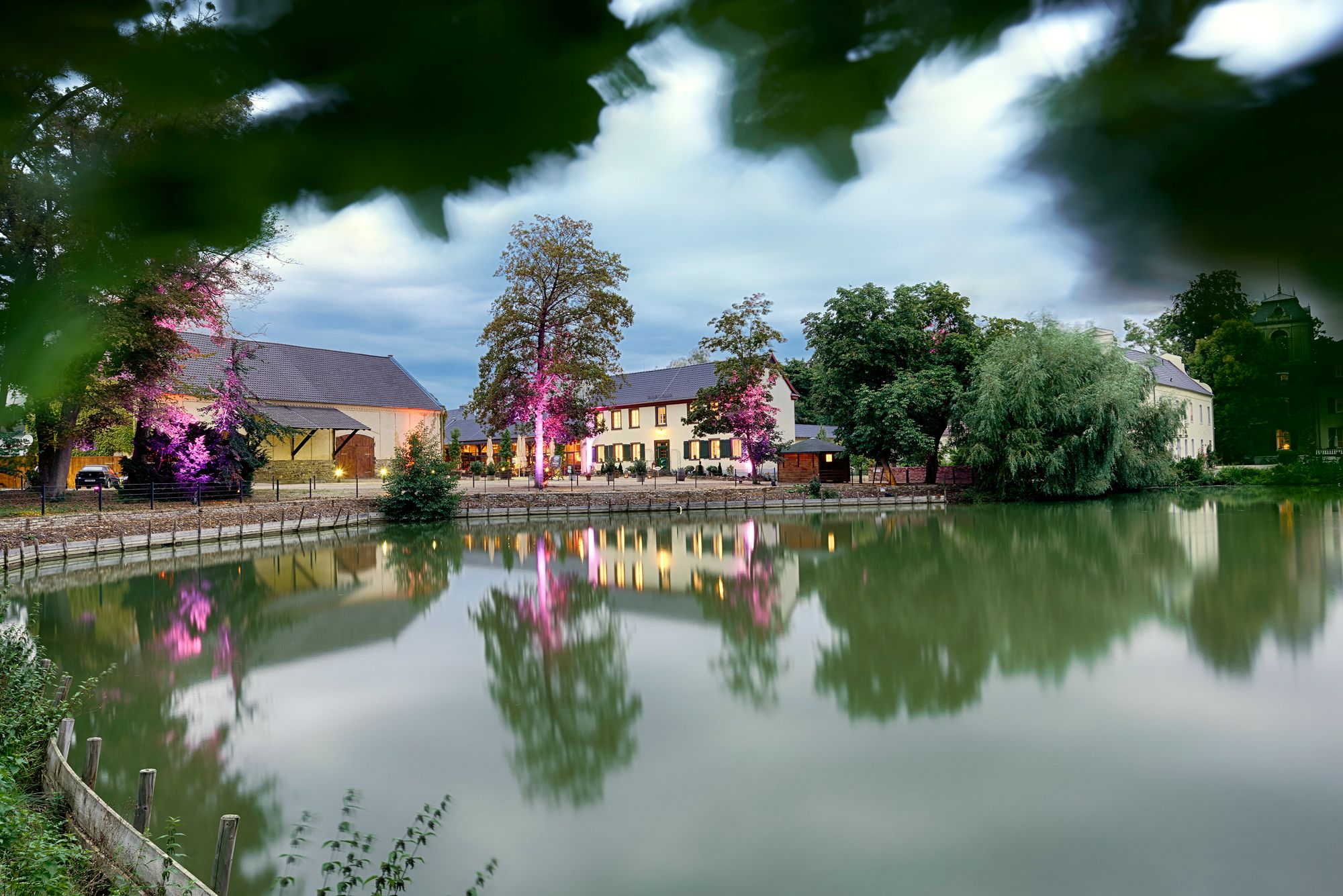 The world of pleasure at Burg Flamersheim is summarized under the title Landlust Burg Flamersheim