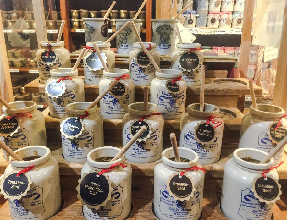 Guests at the Historische Senfmühle Monschau can sample a wide variety of mustard on site