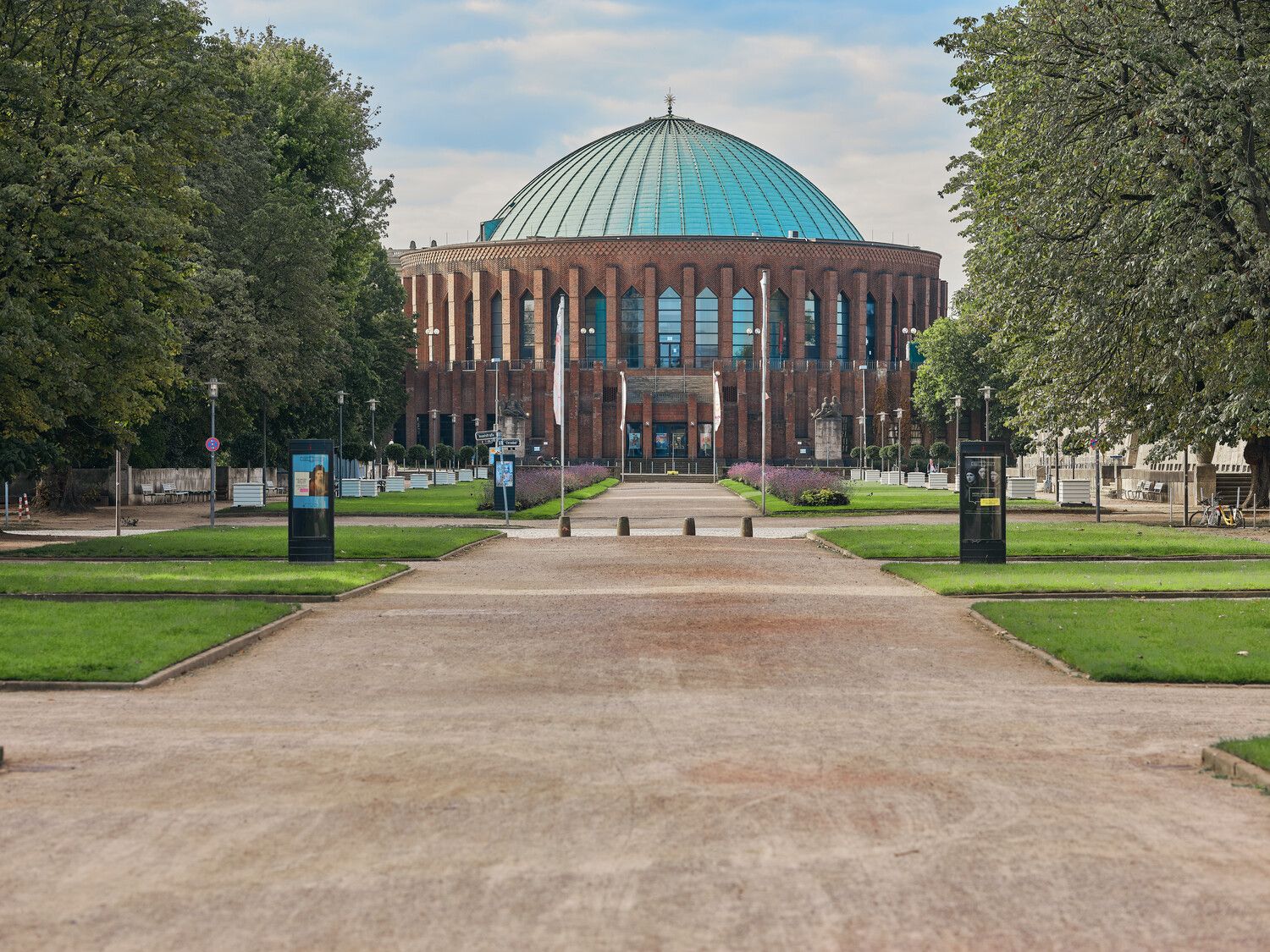 To Page Tonhalle Düsseldorf