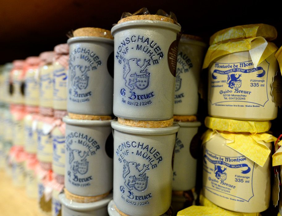 Mustard from the Historische Senfmühle Monschau comes in many variations