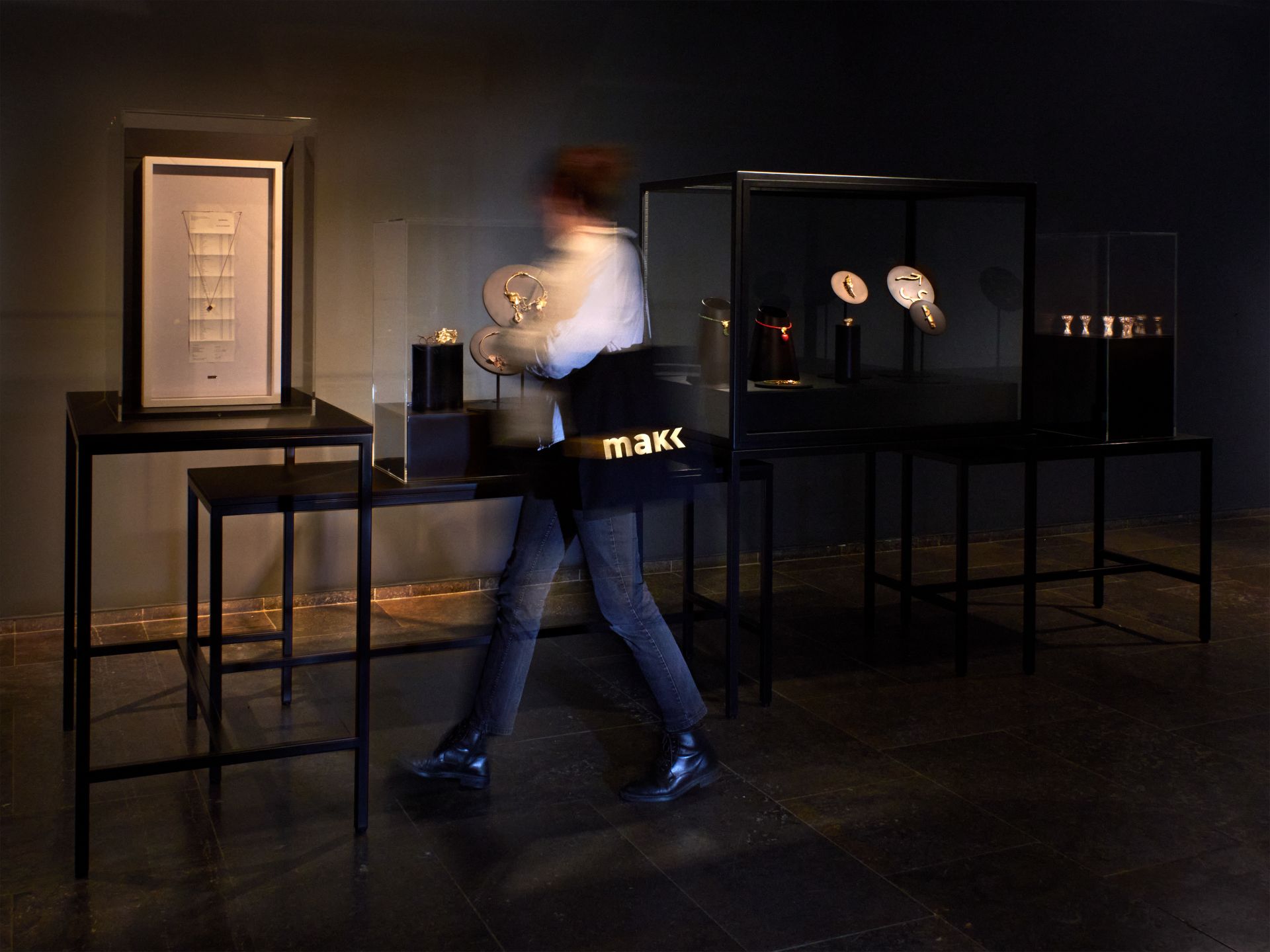 MAKK exhibition view: From Louise Bourgeois to Yoko Ono. Jewelry by women artists