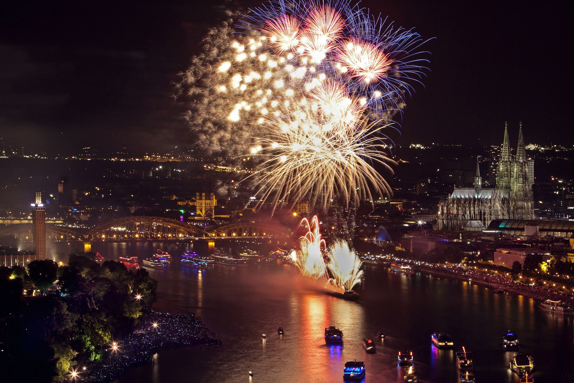 Fireworks at the Cologne Lights Event 