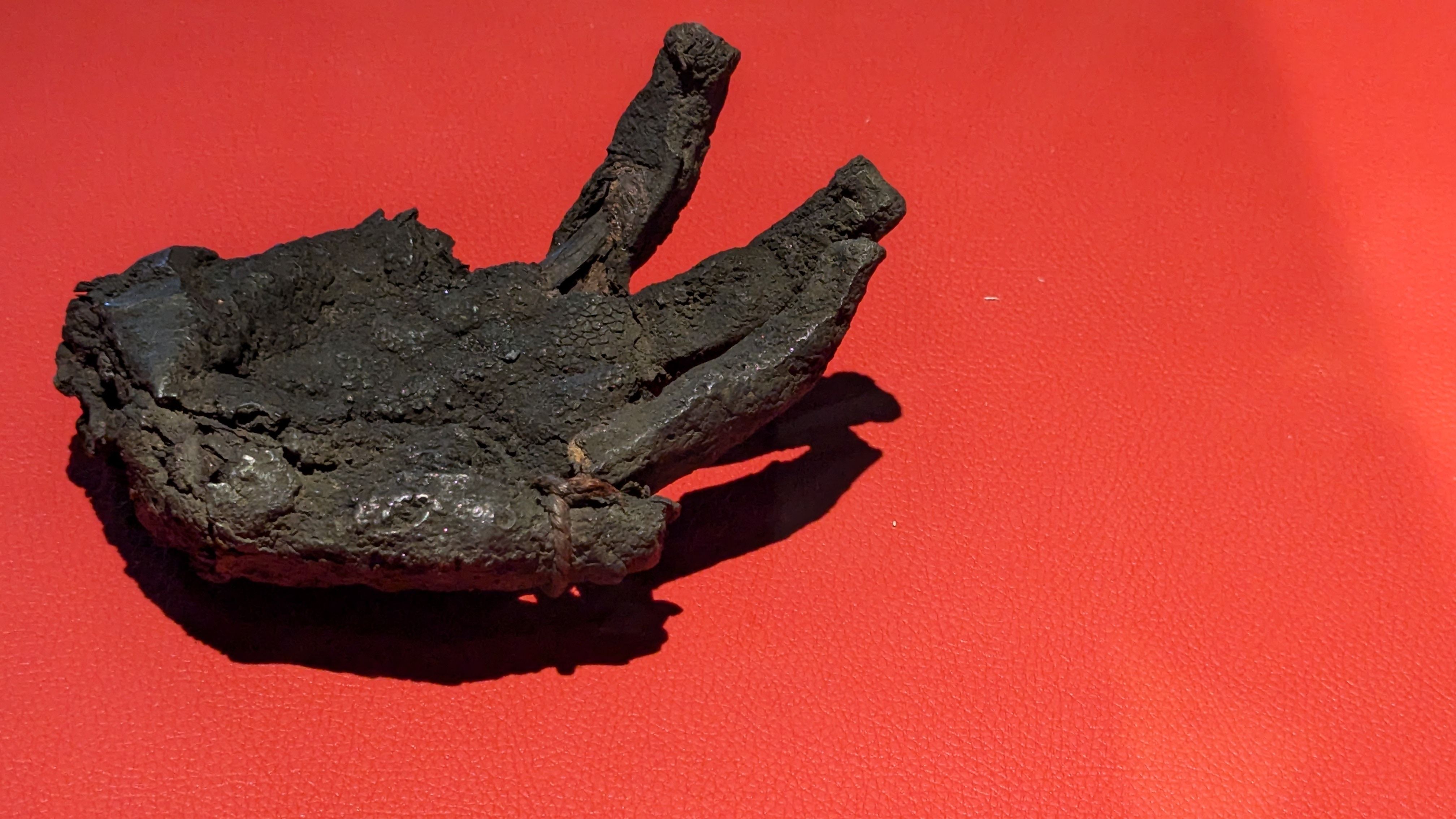 The Black Hand was found in the ruins of the keep of Hohenlimburg Castle after it had been largely destroyed during the night of 19 to 20 July 1811