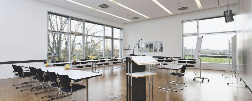 JH Düsseldorf room Heinrich Heine